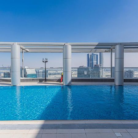 شقة Higuests - Spacious Studio With City Views Near Dubai Mall المظهر الخارجي الصورة